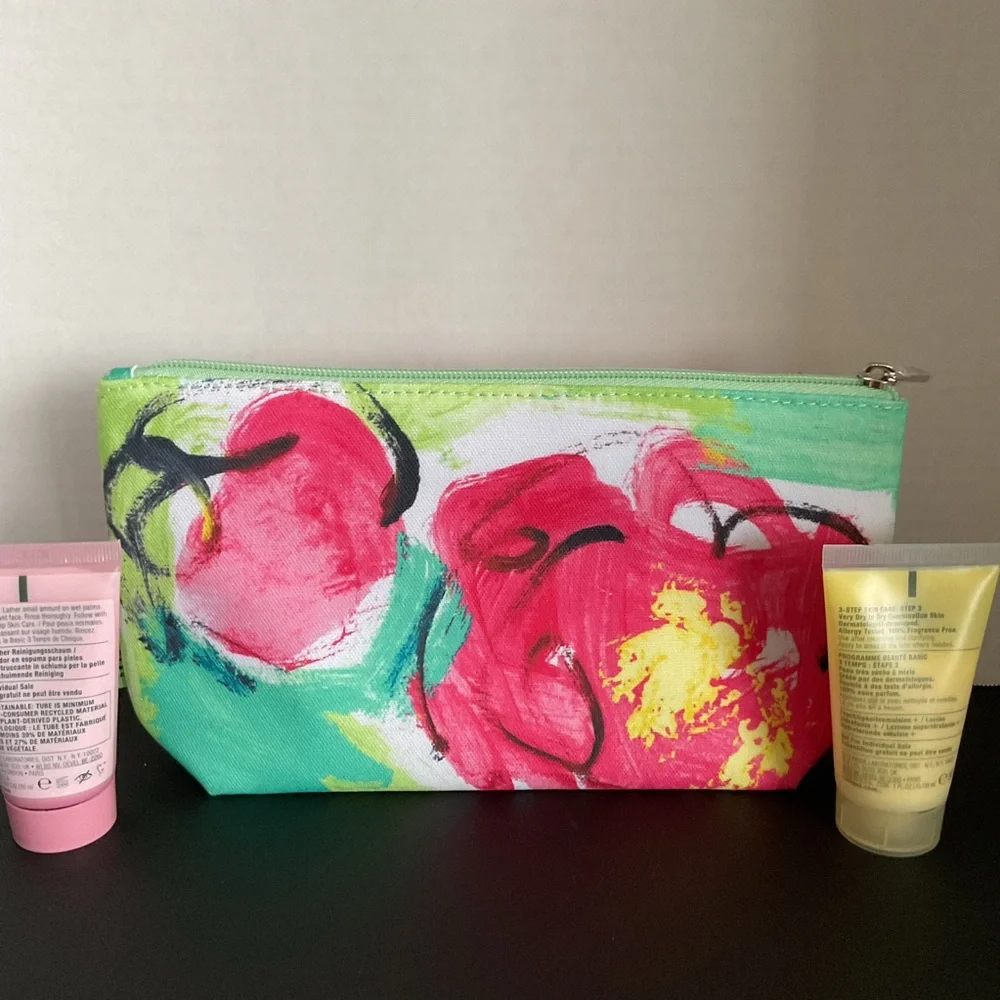NEW Clinique Bundle - Cosmetic Bag, Cleanser and Lotion
